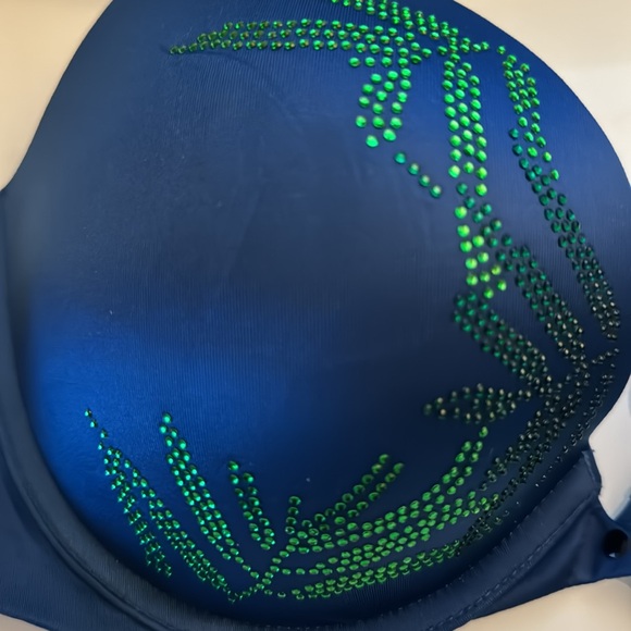 Victoria’s Secret NWT Very Sexy Push-up Bra - Picture 2 of 6